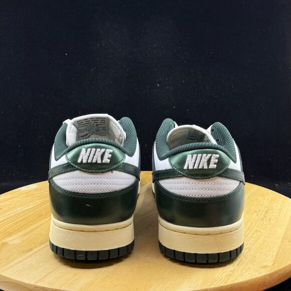 Nike Dunk Low Vintage Green Women’s DQ8580-100 FAST SHIP DS Size 11.5 W / 10 Men - Picture 5 of 9